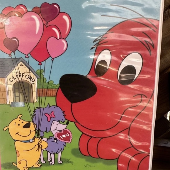 VHS Clifford The Big Red Dog
Movie - Puppy Love - Scholastic - Picture 9 of 9